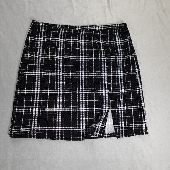 Shein Curve Mini Skirt 1XL Black Plaid Whimsigoth Dark Academia School Girl Y2k - Picture 3 of 10